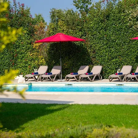 Standnahe Mit Pool, Meerblick Und Pool 펜션 포레치